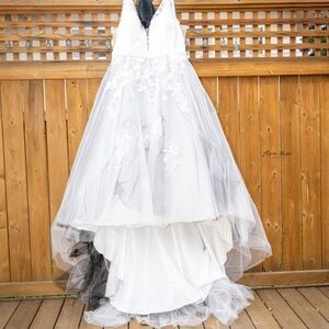 Stunning sparkly wedding dress